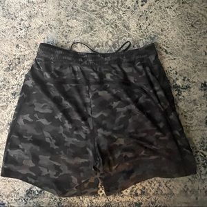 Lululemon Pace Breaker short 7” inseam linerless